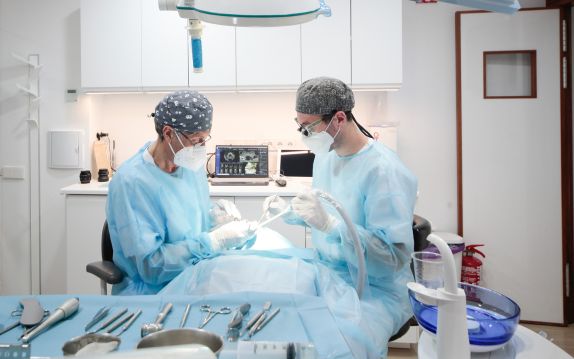 que es cirugia periapical