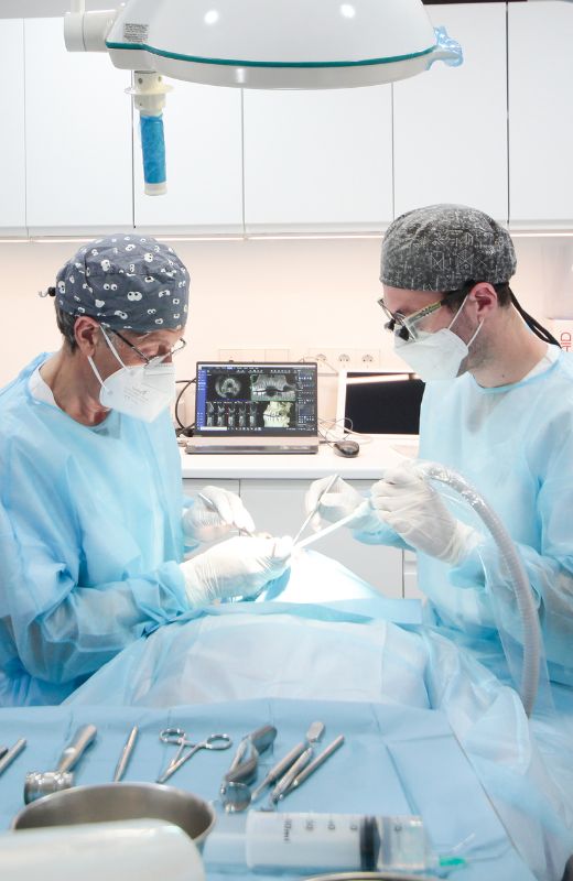 experiencia implantes dentales en valencia dres penarrocha cirugia e implantologia oral en valencia